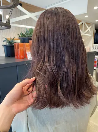 セミロング カラー 柴田 枝利子のヘアスタイル