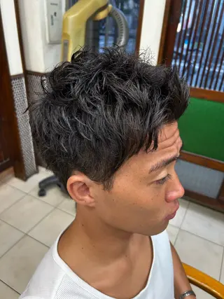 ショート パーマ メンズ メンズ特化/カット: パーマ🔥REO🔥のヘアスタイル