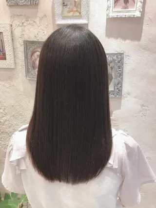 ミディアム 代表山口ひな 髪質改善のプロのヘアスタイル