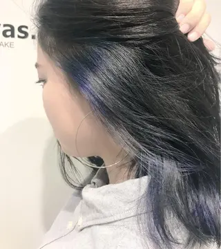 ミディアム カラー ショートヘア💫 ハイトーン西田拓馬のヘアスタイル