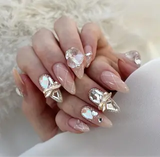 ネイル Lyna Nailのネイルデザイン