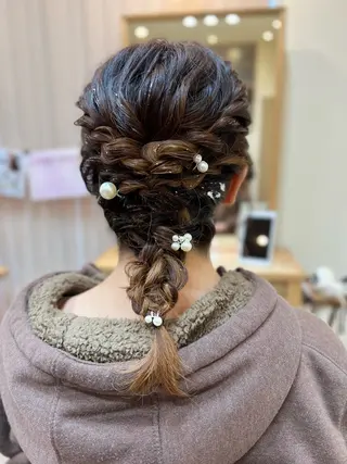 セミロング ヘアアレンジ 🎀tokute ナオ🧸のヘアスタイル