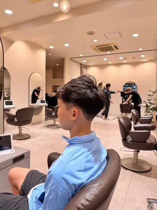 ショート メンズ 山﨑 寛大のヘアスタイル