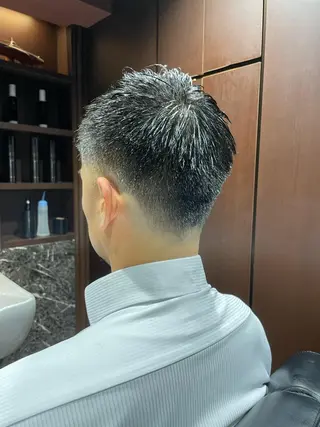 メンズ ヒロ銀座　　バーバーショップ新宿店所属・横尾 太尊ビジネススタイルのヘアスタイル