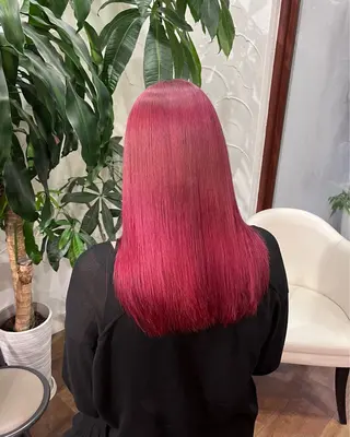 ロング 角田 満帆のヘアスタイル