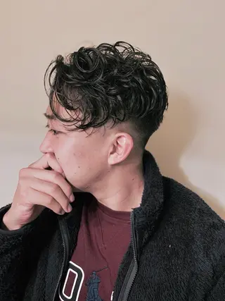 ミディアム パーマ メンズ HIROGINZA ヒロ銀座 青山所属・マツオ リュウホウ🐉のヘアスタイル