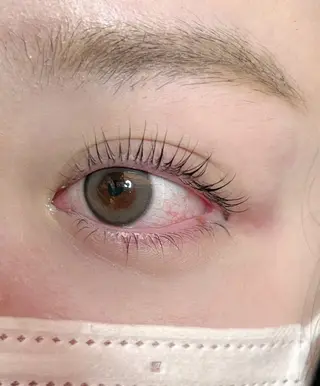 マツエク・マツパ 玉置 七海のヘアスタイル