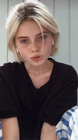 カラー NERO 松井 隆人のヘアスタイル