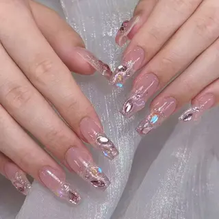 ネイル NINI Monster🌟のネイルデザイン