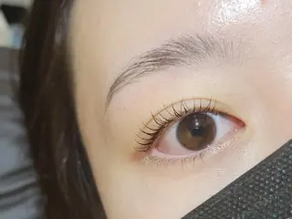 アイブロウ マツエク・マツパ 💜bora .のネイルデザイン