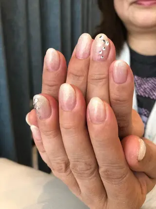 ネイル 【デザイナー】田中 美生のヘアスタイル