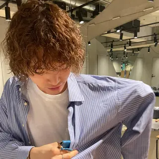 ショート パーマ メンズ 🌈圧倒的デザイン力 内井省吾のヘアスタイル