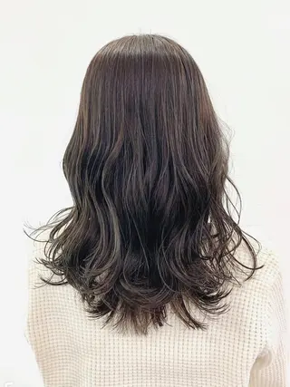 ミディアム 新宿/小顔レイヤー/ 顔まわり/西慶太朗のヘアスタイル