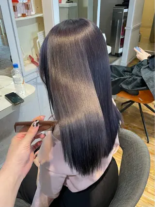 セミロング カラー akane .のヘアスタイル