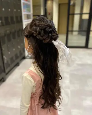 ヘアアレンジ 大人かわいい×艶髪 🤍塩川のヘアスタイル