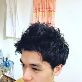 ショート パーマ 大嶋 宏隆のヘアスタイル