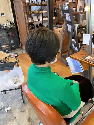 ショート カラー ayaka |トレンドヘアのヘアスタイル