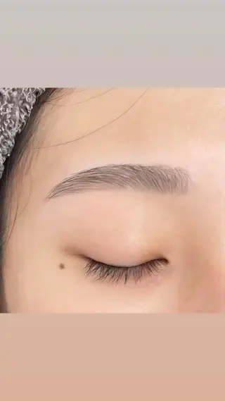 アイブロウ 坂田 りおのマツエク・マツパデザイン