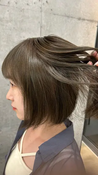 ミディアム Lomalia Yuuka/42🩵のヘアスタイル