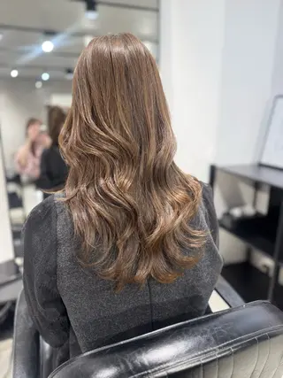 ロング カラー パーマ ヘアアレンジ 透明感/オリーブ/ グレージュ/YUKAのヘアスタイル