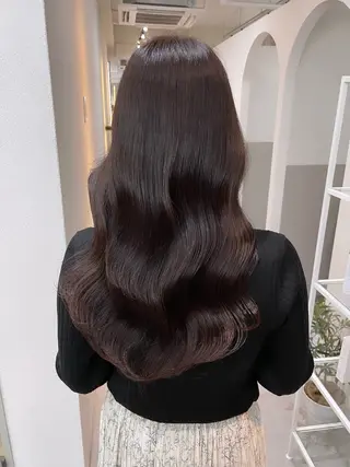 ロング レイヤーカット 新川栄一朗のヘアスタイル