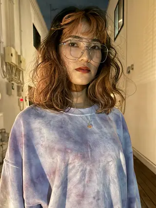 ミディアム イシイ モエカのヘアスタイル