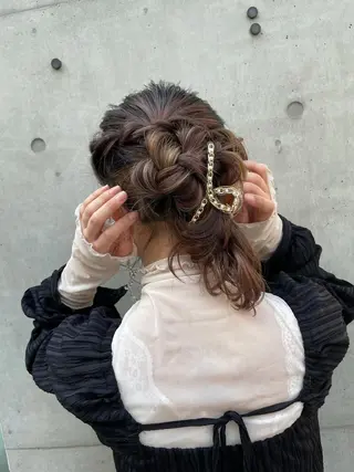 セミロング 佐々木 芽衣のヘアスタイル