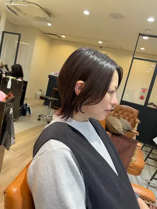 ショート カラー 松尾 遥花のヘアスタイル