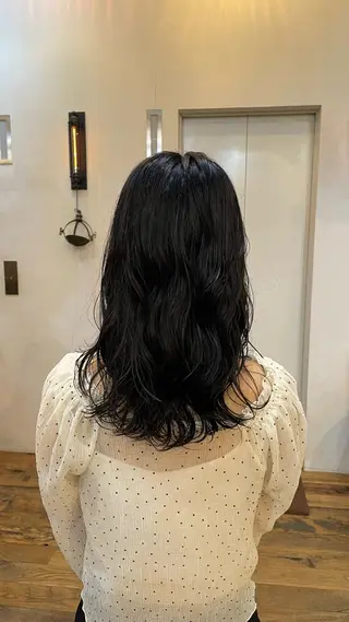 セミロング 坂本 菜摘のヘアスタイル