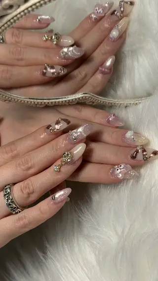 ネイル ルシイ🎀新宿長さ 出しパーツ専門店のネイルデザイン