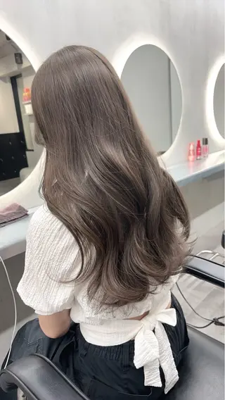 ロング カラー 透明感カラー グレージュ/あいのヘアスタイル