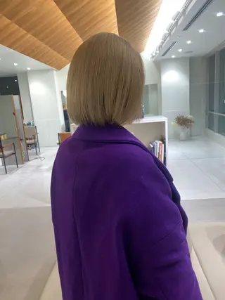 ショート カラー 高発色ブリーチ/ ハイレイヤー🪽aiのヘアスタイル