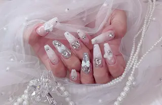ネイル R nailsalon所属・R salonのネイルデザイン