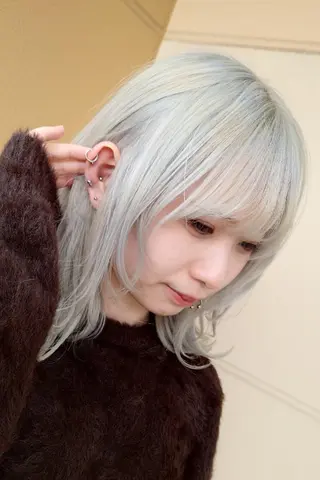 ミディアム 新潟ハイトーンカラー NO.1✨ 小川 巧のヘアスタイル