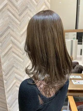 ロング 北田🌟小顔レイヤー 🌟人気カラーのヘアスタイル