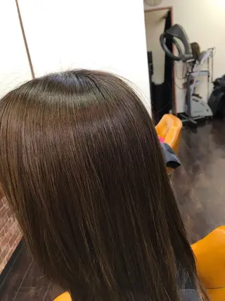 セミロング パーマ 桧山 真のヘアスタイル