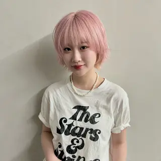 ショート カラー ウルフとハイトーン みっちー✂️のヘアスタイル