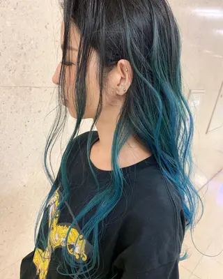 ロング カラー 菅村 勇亮のヘアスタイル