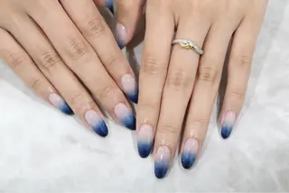 ネイル Leonie ｵｵｲのネイルデザイン