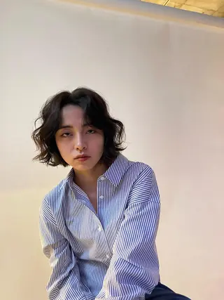 ミディアム パーマ ボブ　くせ毛風パーマ 艶カラー/横山大樹のヘアスタイル