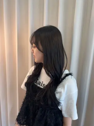 ロング カラー 駒場 まといのヘアスタイル