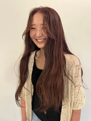 セミロング KOCHAB所属・三谷 はるなのヘアスタイル