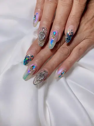 ネイル Cutil Nailsalon所属・Cutil. Nail🌈のネイルデザイン