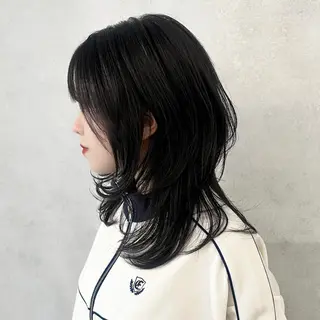 ミディアム カラー ブリーチなし/レイヤ ー特化🌈Tommyのヘアスタイル