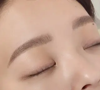 アイブロウ beautysalon ASHA所属・ASHA ikumiのマツエク・マツパデザイン