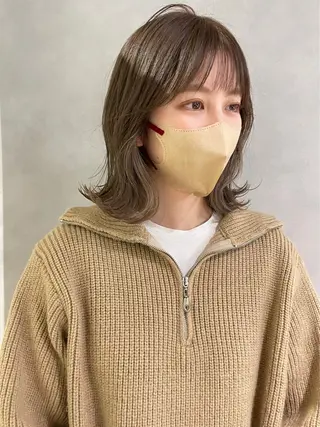 ミディアム 岸本 理希のヘアスタイル