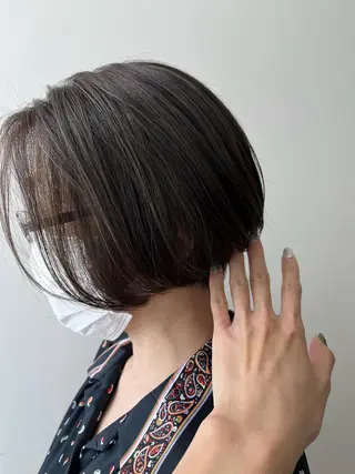 ショート カラー おかにわ みりのヘアスタイル