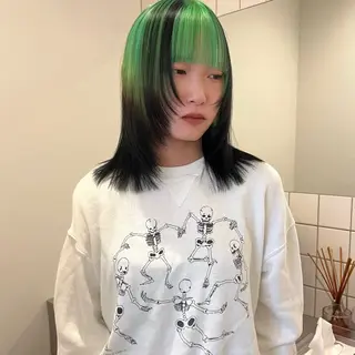 ミディアム 舟橋耀/ブリーチカラ ー/レイヤーカットのヘアスタイル