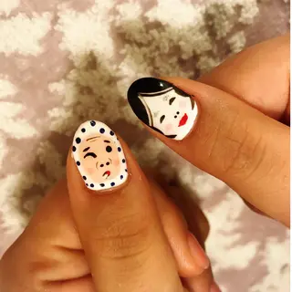 ネイル 名倉 なな子のネイルデザイン