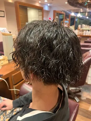 パーマ メンズ よしだ しおりのヘアスタイル